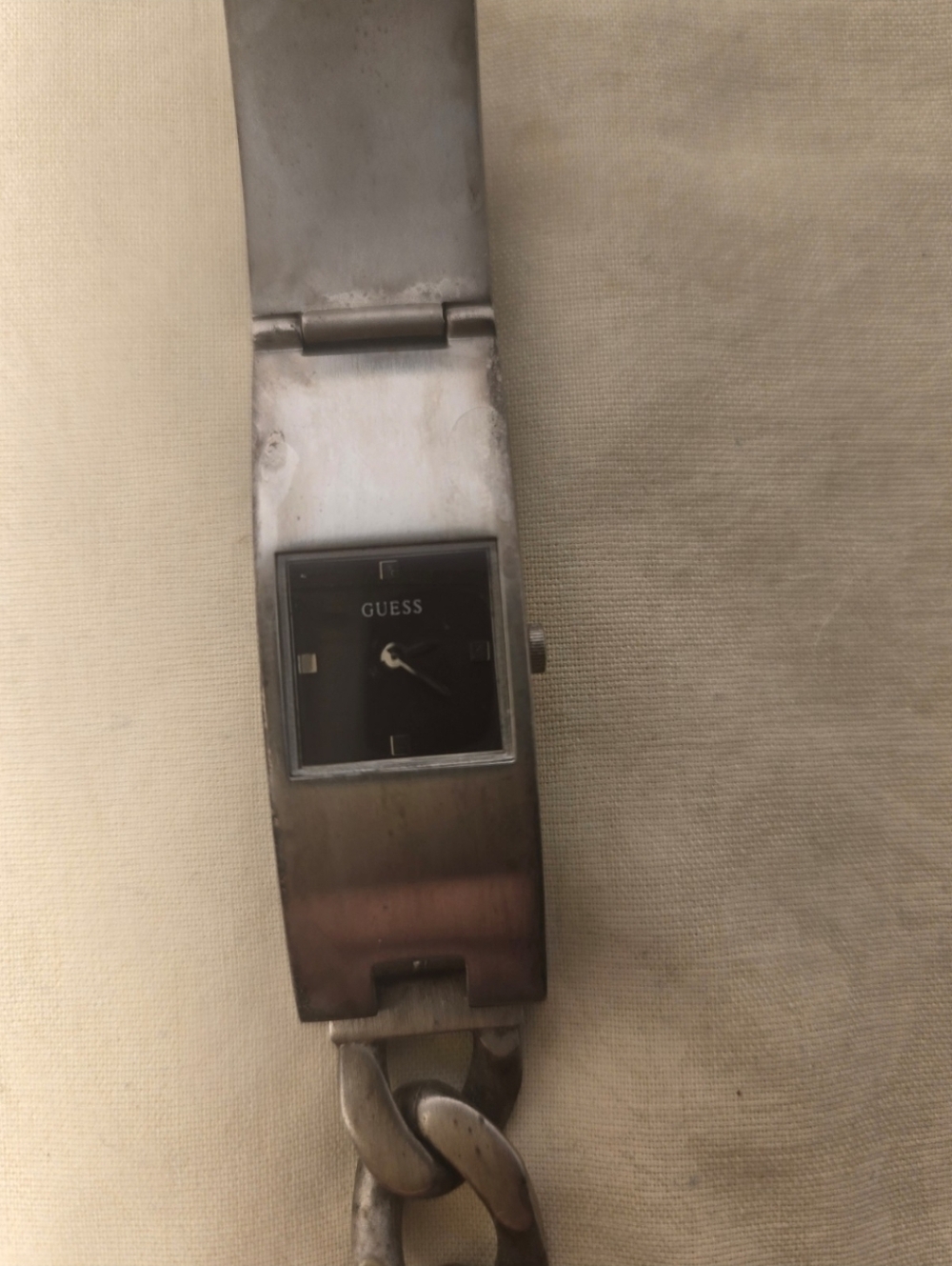 Guess Chain Link Unisex Silver Watch
